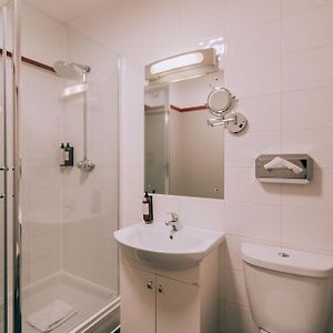 Schlafsaal Zimmer